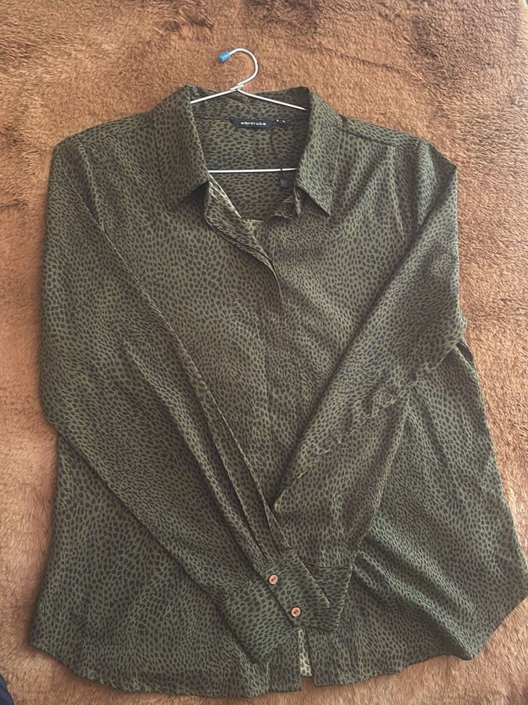 Chic Olive Black Leopard Print Top