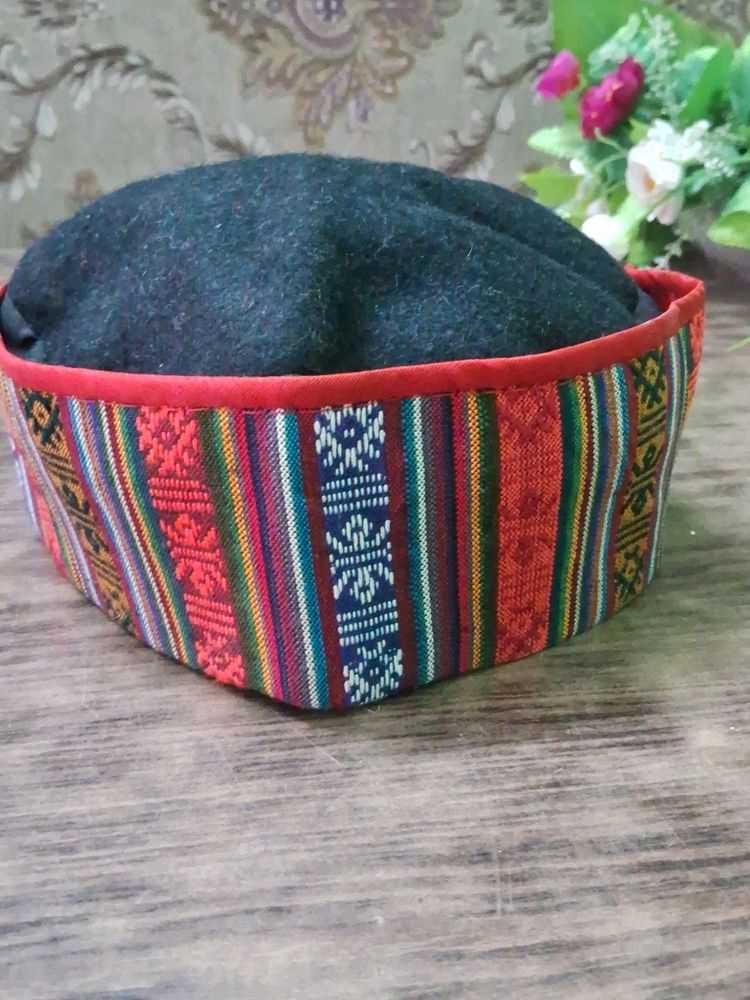 Unique Handcrafted Woolen Hat with Woven Band