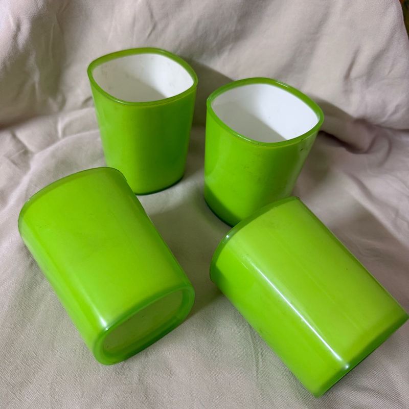 Set of 4 Modern Green Glasses