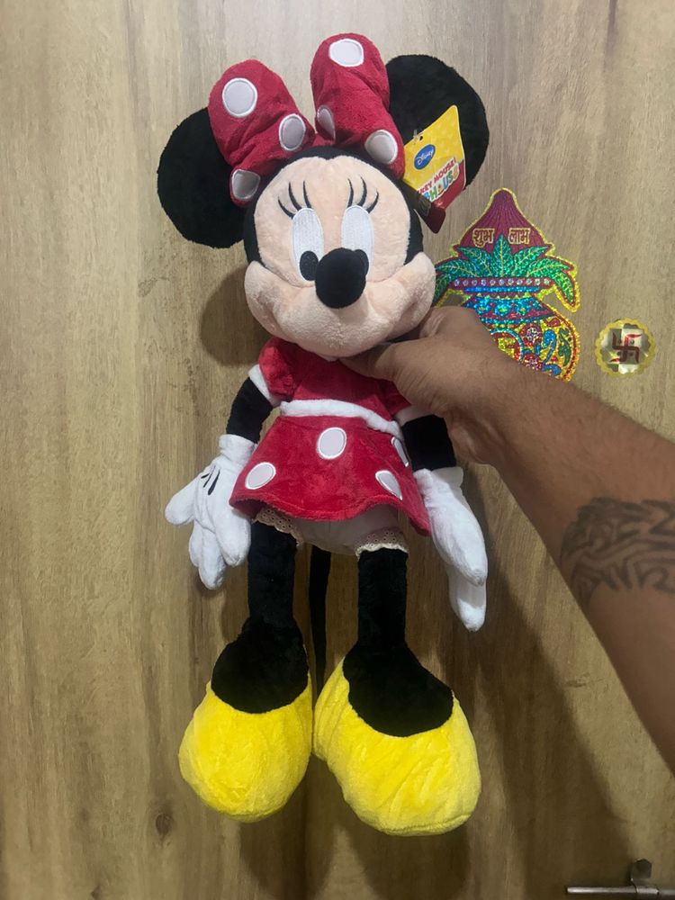 Disney Minnie Mouse Plush Toy.