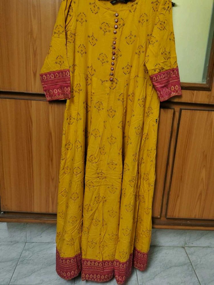 Elegant Yellow Printed Kurta