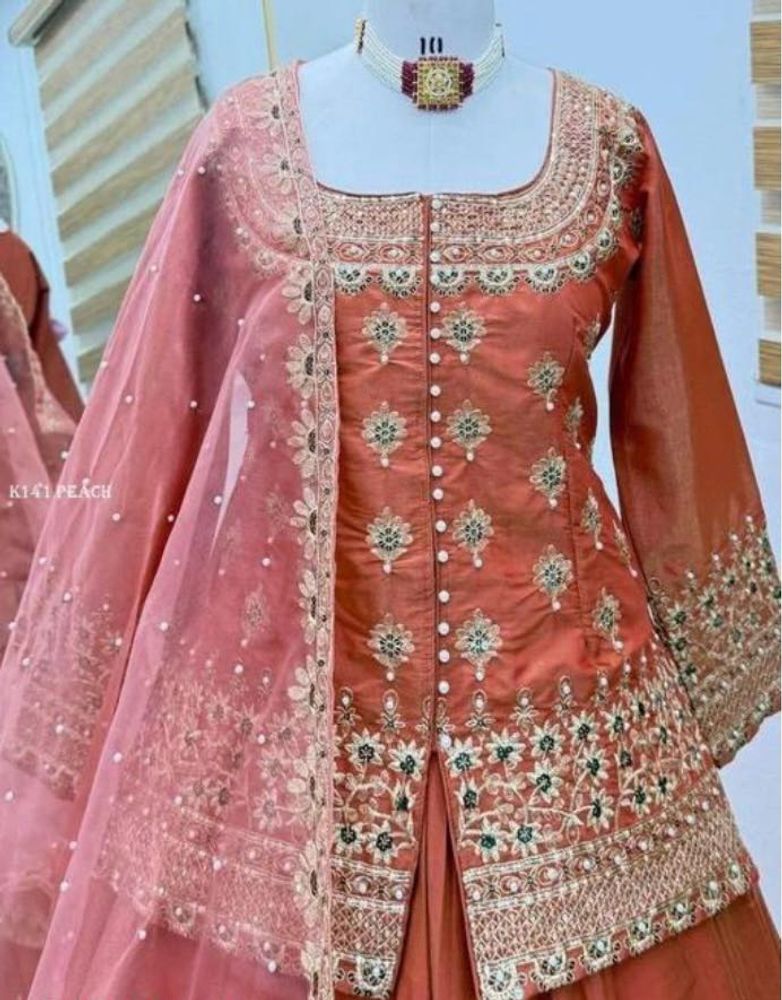 Elegant Embroidered Lehenga Choli Set