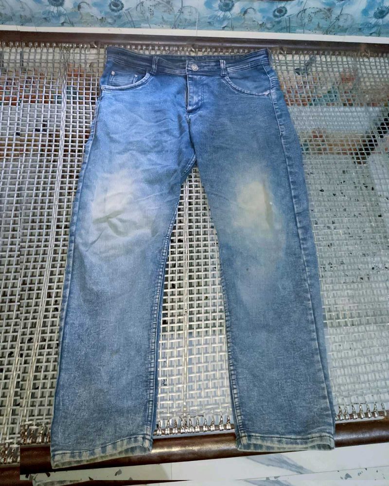 Stylish Blue Wash Jeans