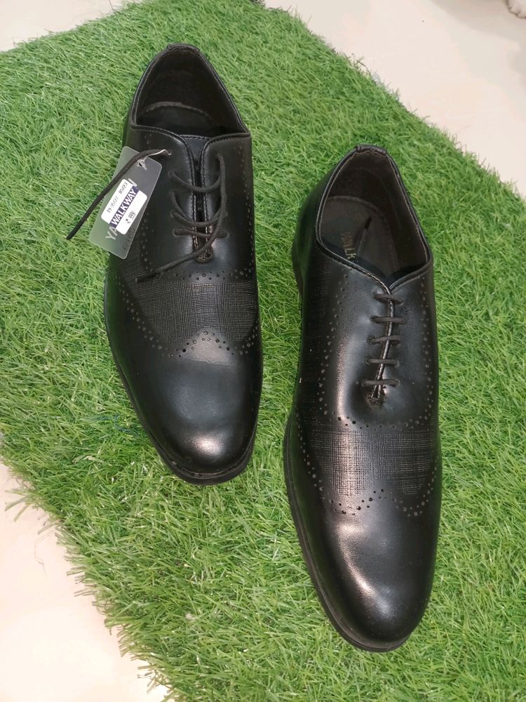 **New**WalkwayMen Black Formal Derby