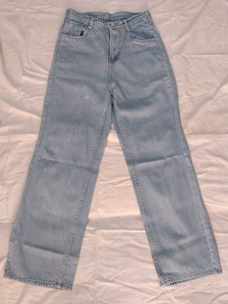 Light Wash Straight Leg Jeans