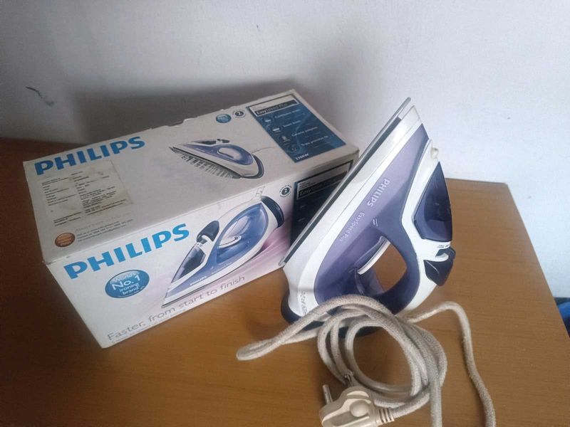 Philips Iron new condition