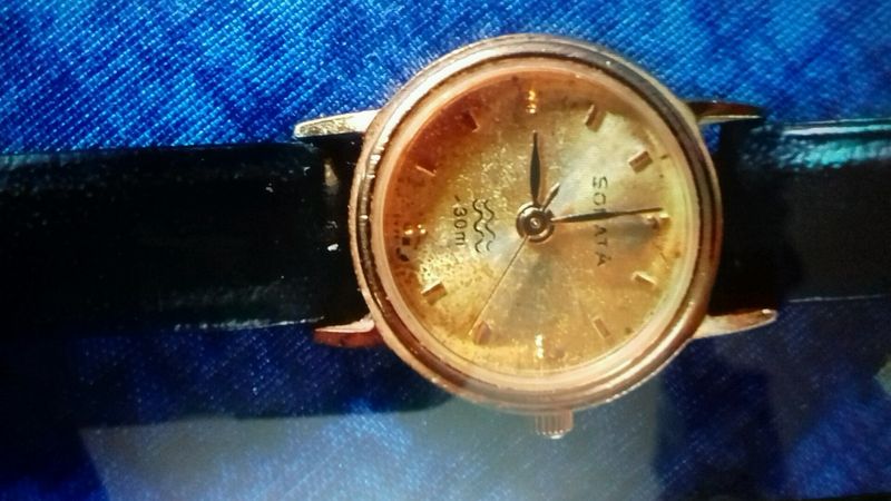 Girls Hand Watch.