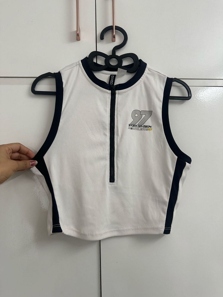 H and M White &amp; Black Cropped Sporty Top