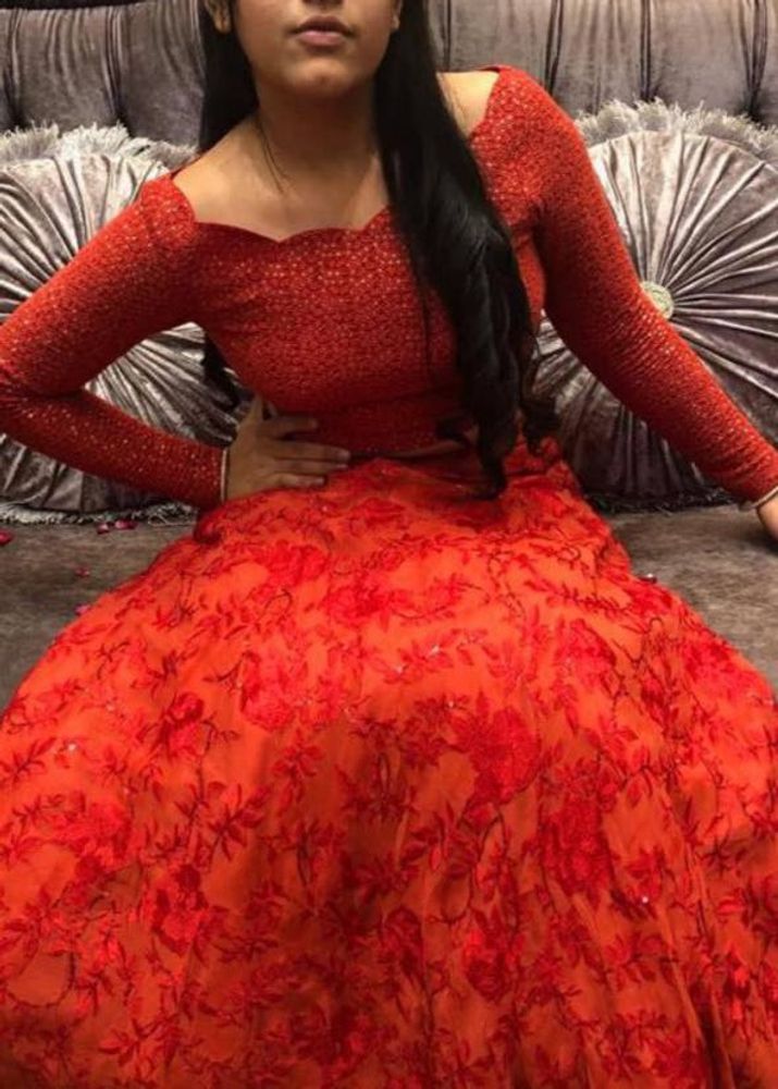 Elegant Red Embroidered Lehenga Skirt