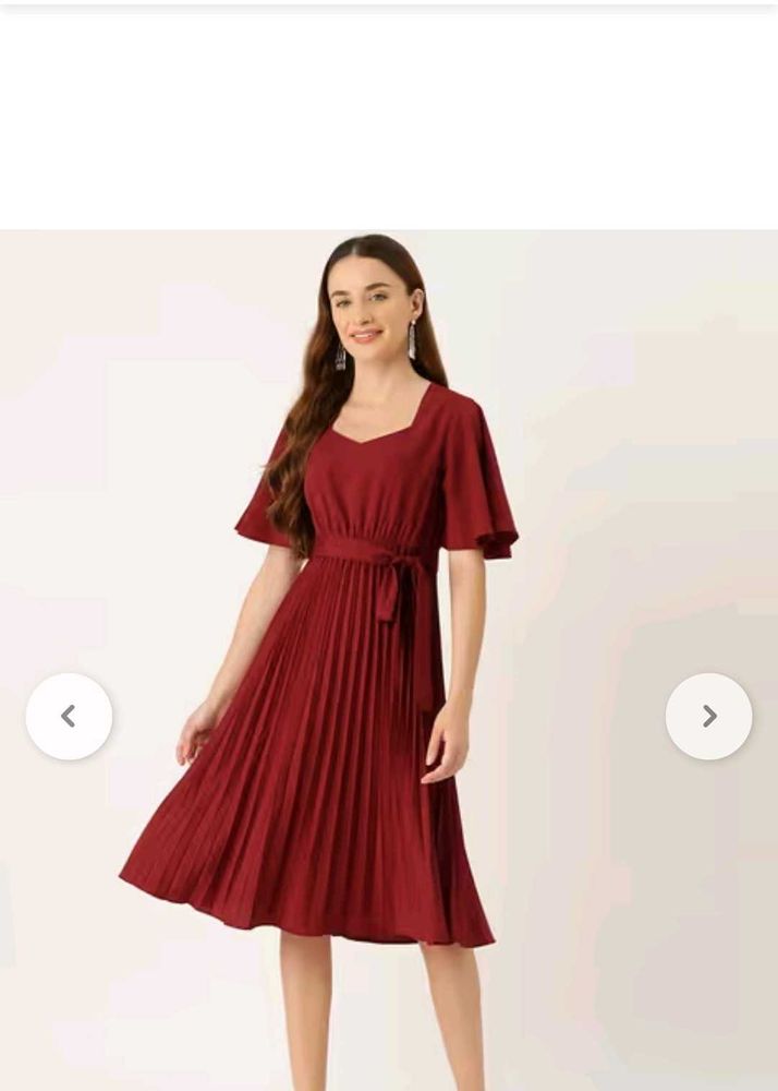 Elegant Pleated Midi Dress