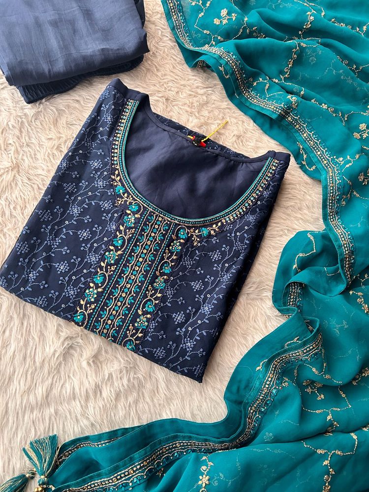 Elegant Navy Blue Kurta Set with Teal Dupatta