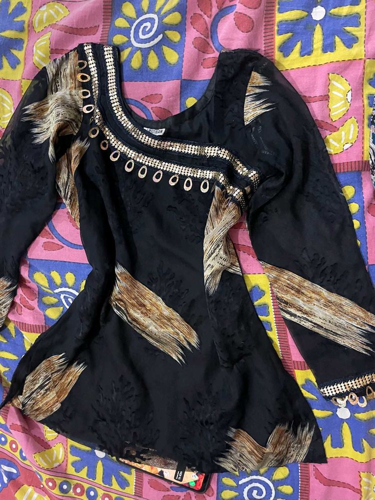 Elegant Black Kurta with Embellishments