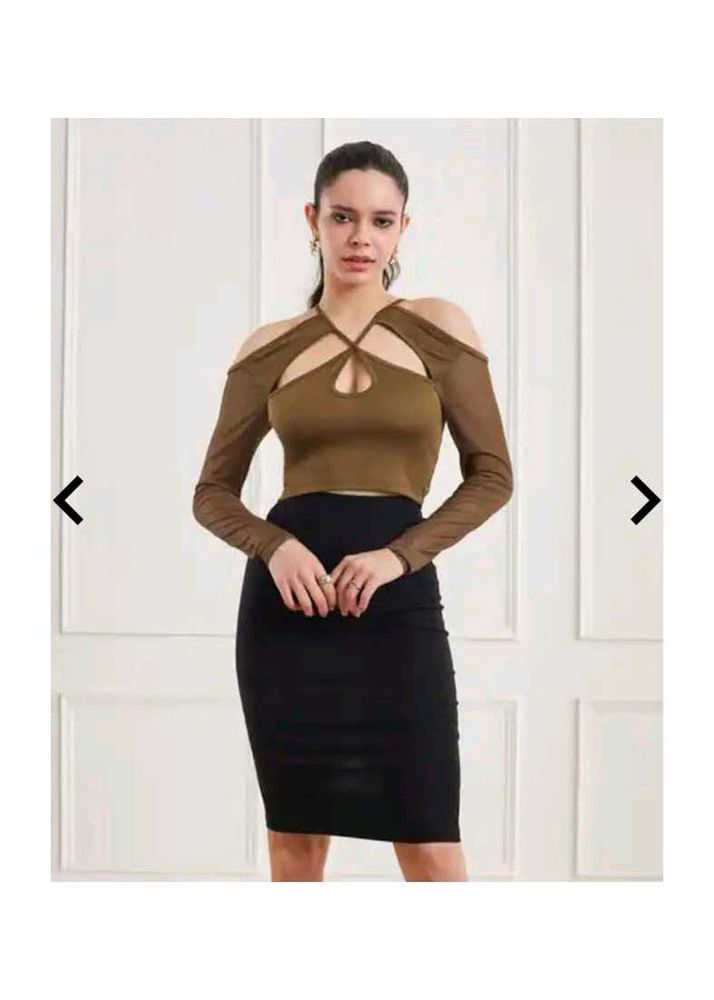 new with tag Cut-Out Mesh Sleeve Top