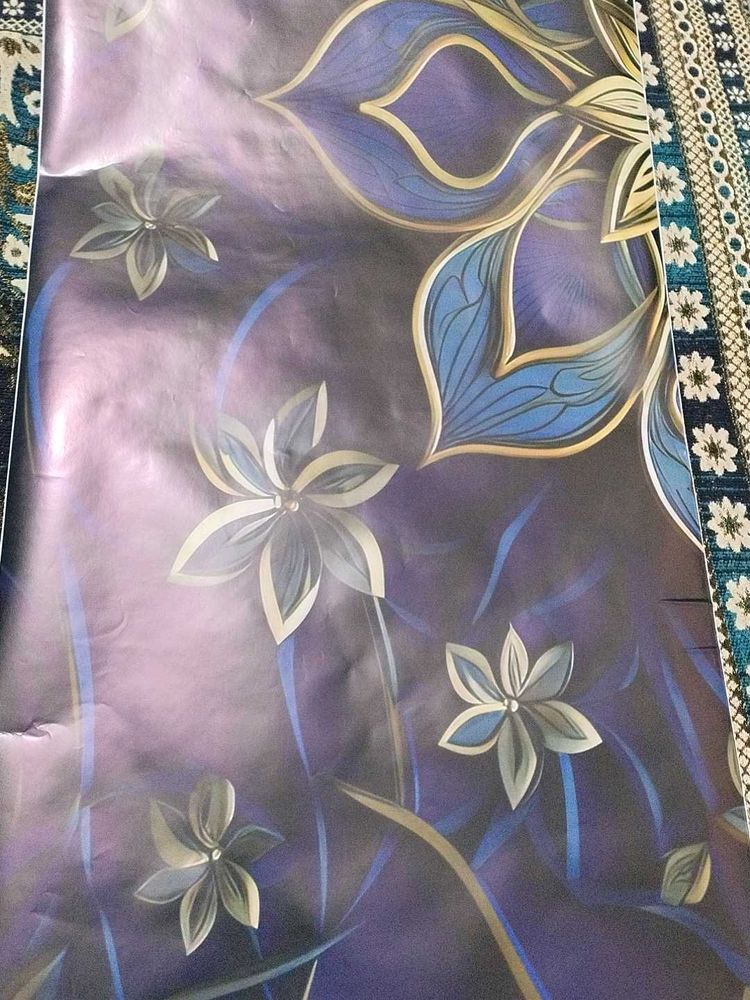 Elegant Floral Metallic Wallpaper