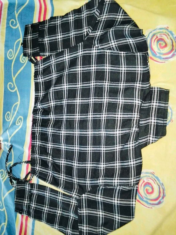 Stylish Plaid  crop top