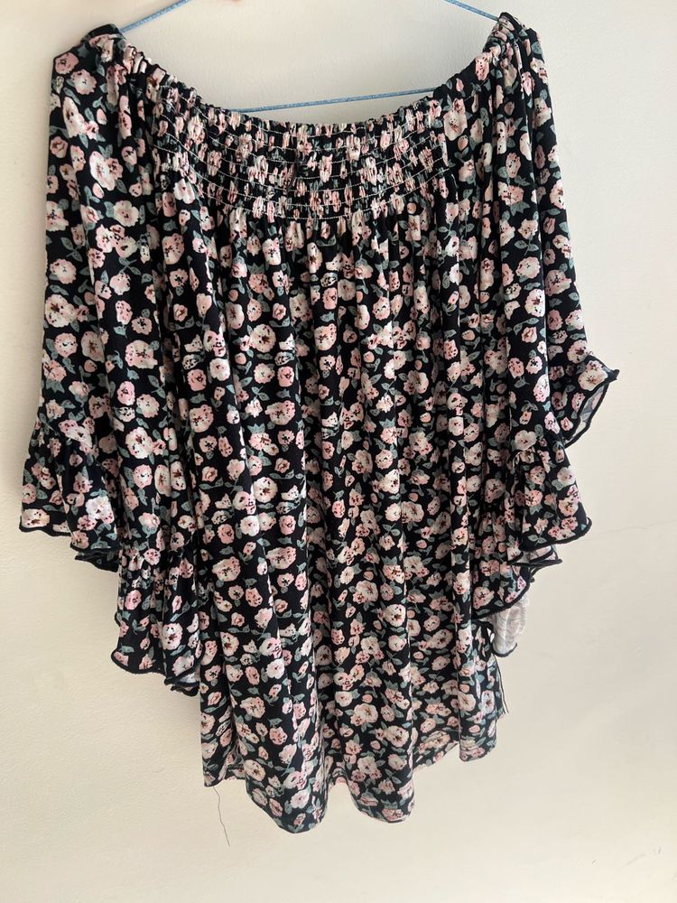 Off-Shoulder Floral Print Blouse