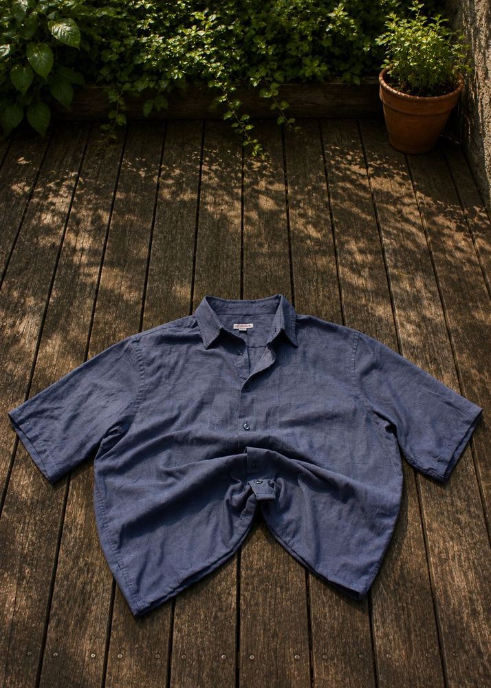 Button-Up BOXY SHIRT