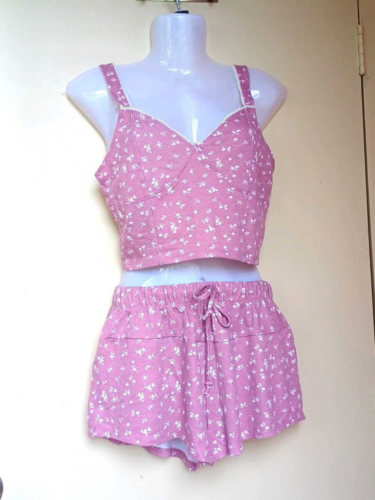 forever21 Cute Floral Print nightsuits Set