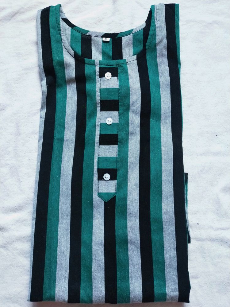 Women Striped Kurti..(New)