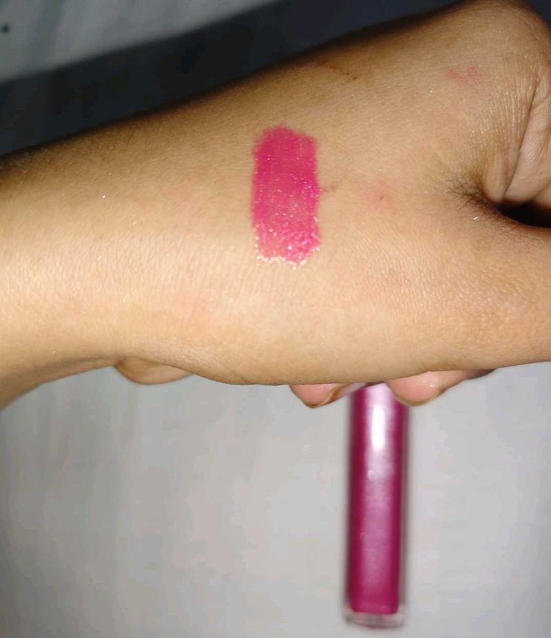 Shimmering Pink Lip Gloss Swatch