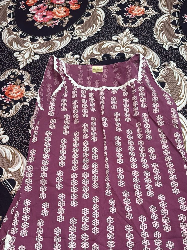 kurtii(get 1 top free)