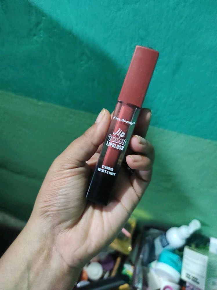 Kiss Beauty Lip Gloss - Velvet &amp; Mist