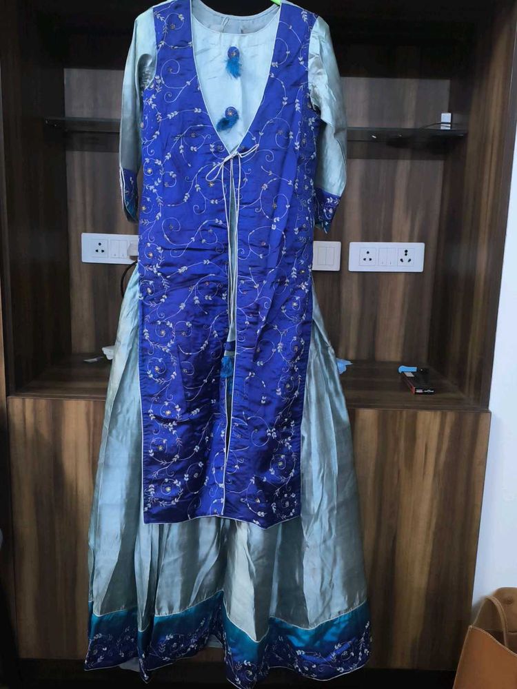 Blue Embroidered silk gown with detachable jacket