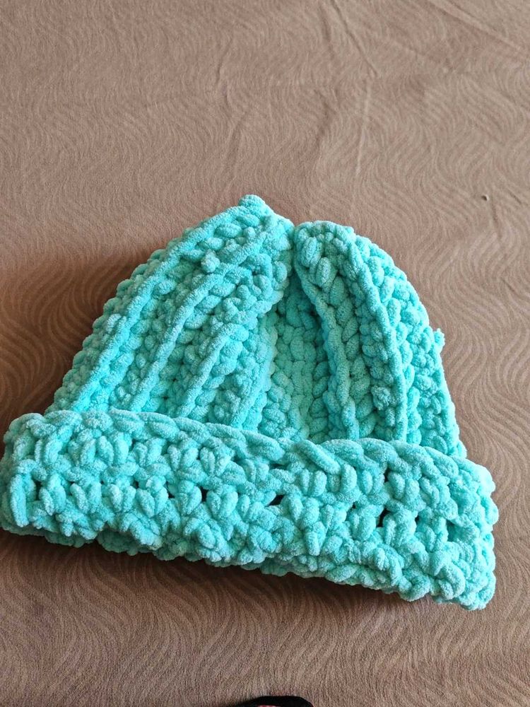 Handmade Crochet Beanie - Turquoise