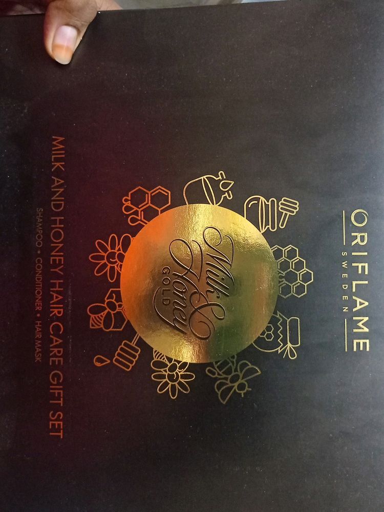 Milk And Honey Hair Care Gift Set
