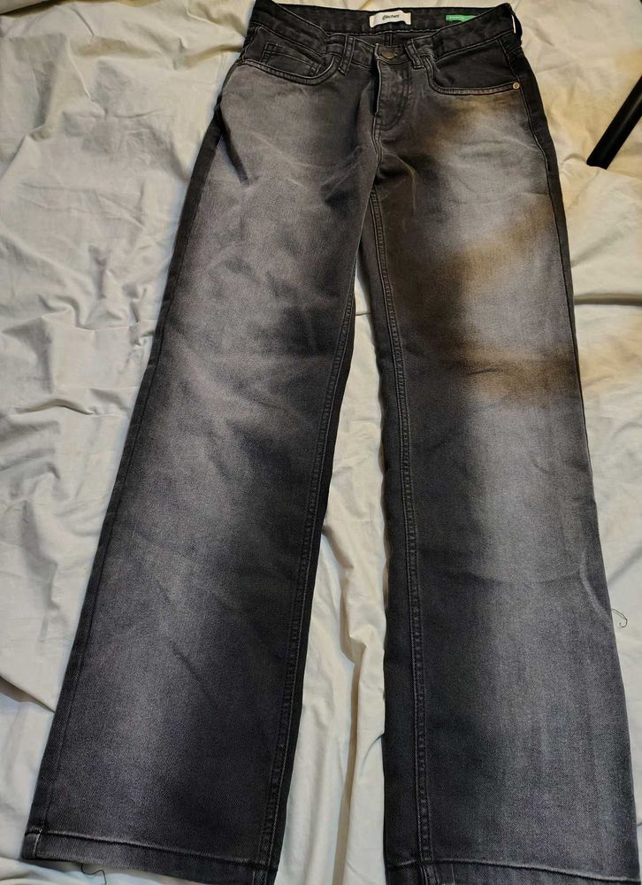Glitchez Worn Grey Straight Fit Jeans