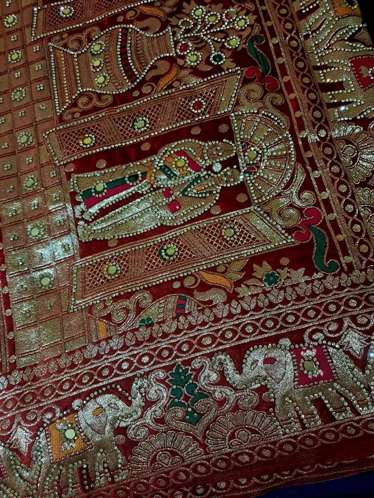 Exquisite maroon Embroidered Banarasi Silk Saree