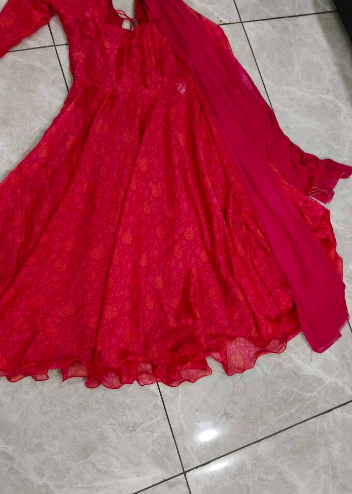 Elegant rani pink Ethnic Gown