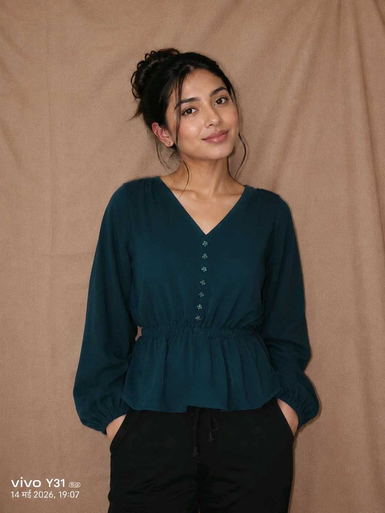 💙 Elegant Teal V-Neck Top 💙