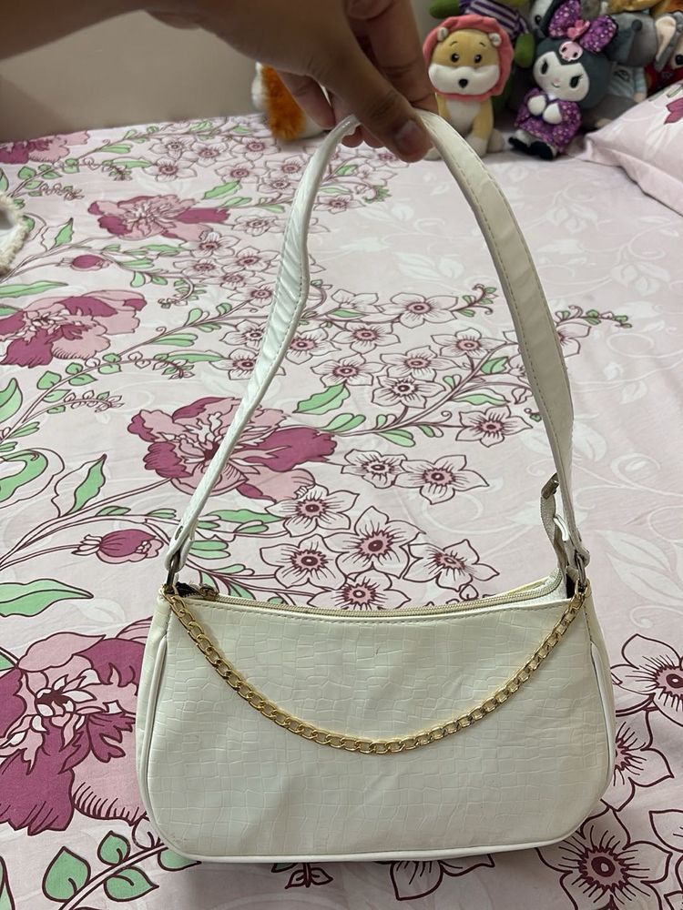 White Shoulder Bag with Gold Chain