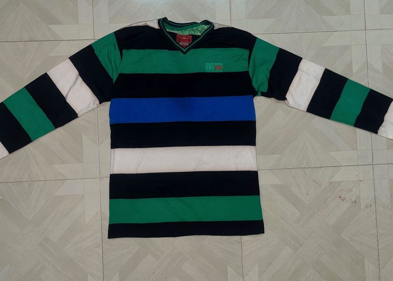T-Shirt V Neck Full Sleeves