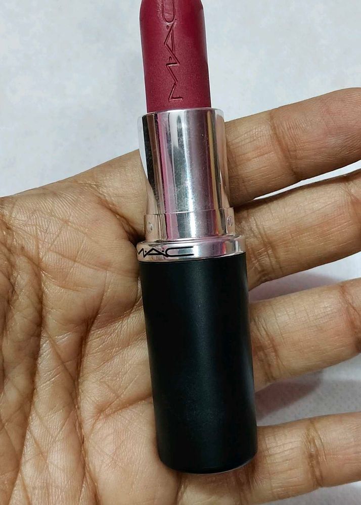 MAC 💄Plum toned Berry Lipstick