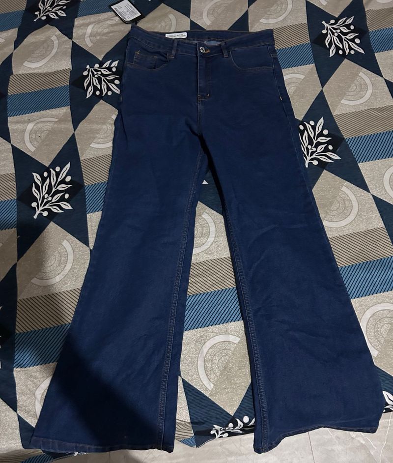 Women's Flared Jeans