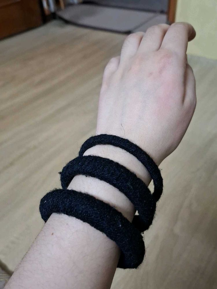 Chunky Black Knit Bracelet