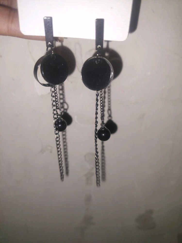 Stylish Black Dangle Earrings