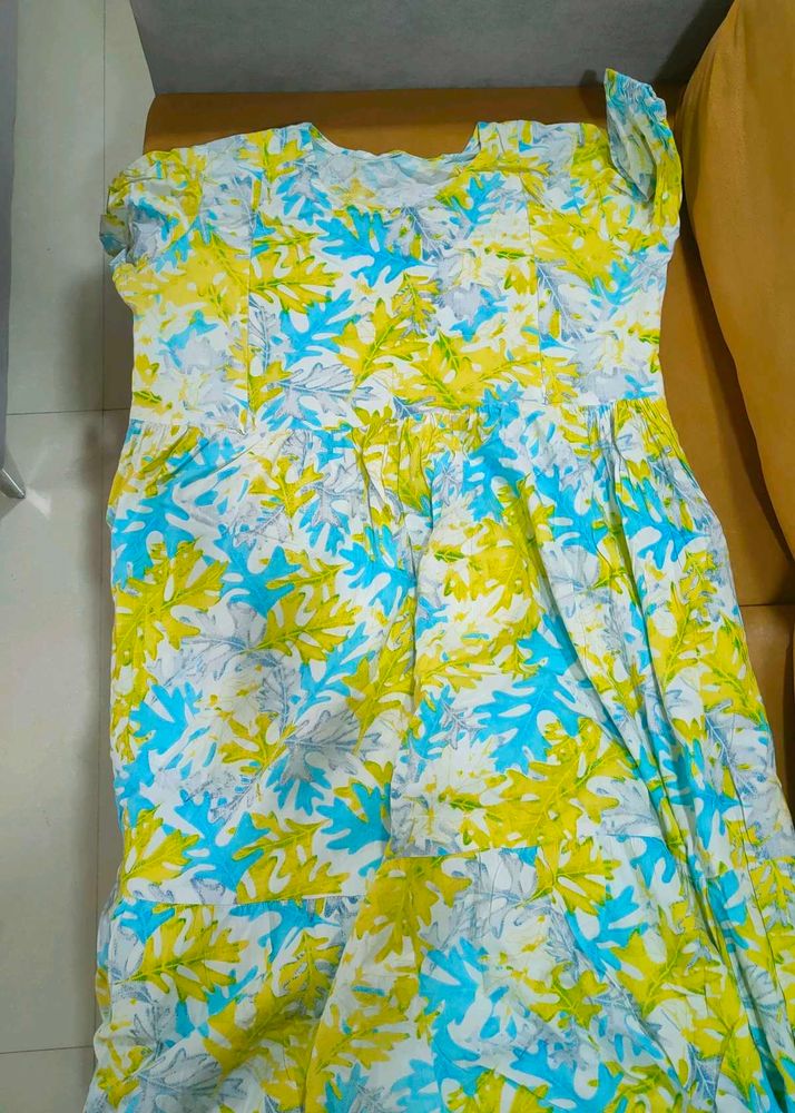 Maternity Flowy Leaf Print Maxi Dress