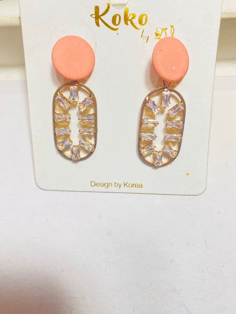 Chic Oval Crystal Dangle Earrings