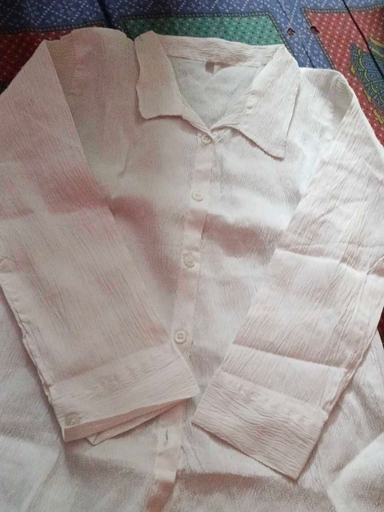 Elegant White Textured Button-Up Shirt
