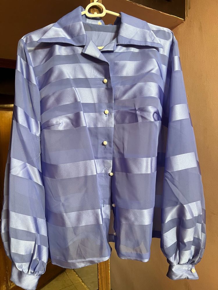 vintage pearl button up blouse top