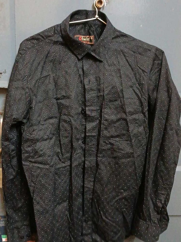 Patterned Button-Down Shirt
