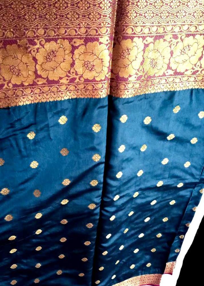 Elegant Teal Silk Saree with Gold Border
