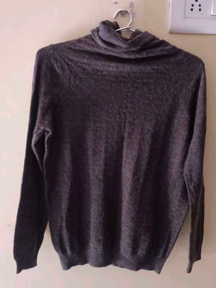 Turtleneck Tshirt