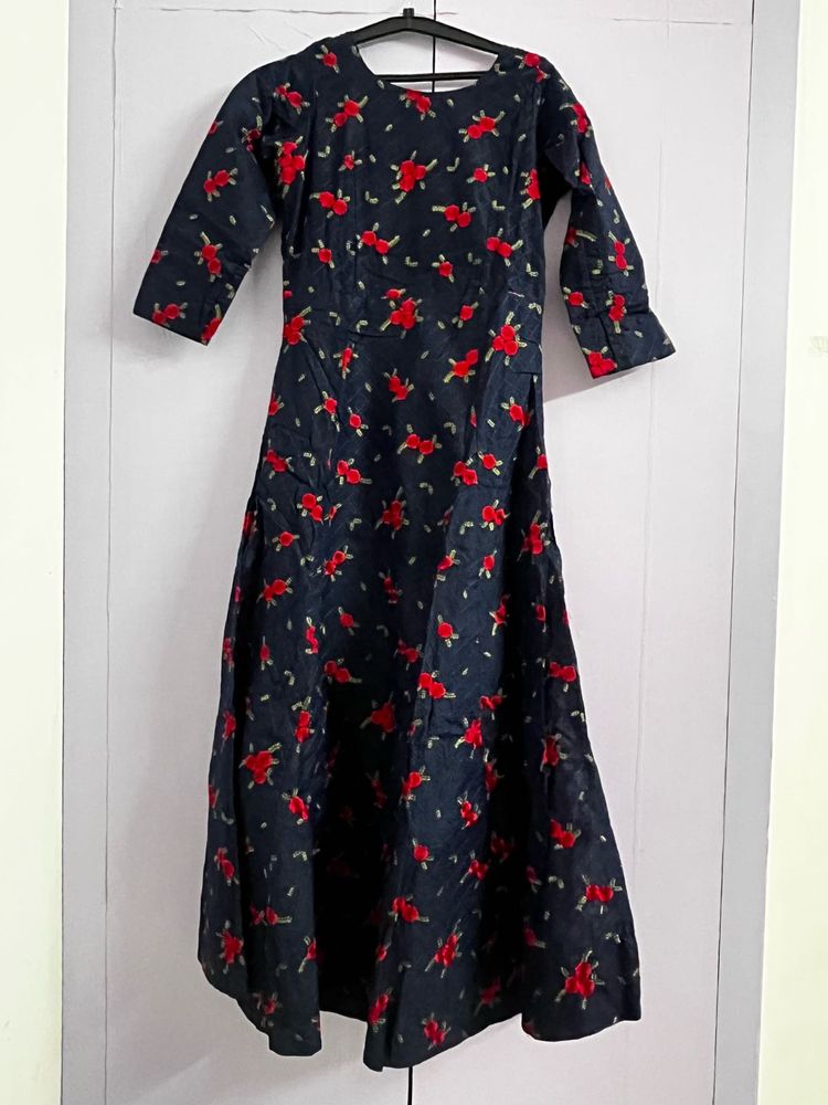 Dark Floral Print Gown with leggings