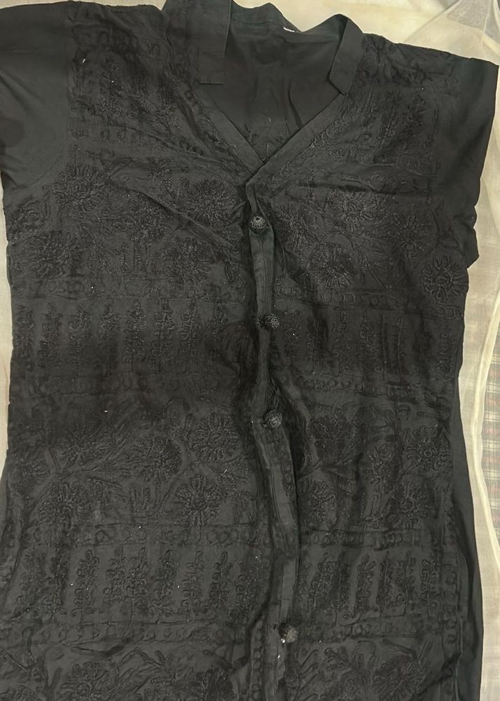 Black Embroidered Kurta