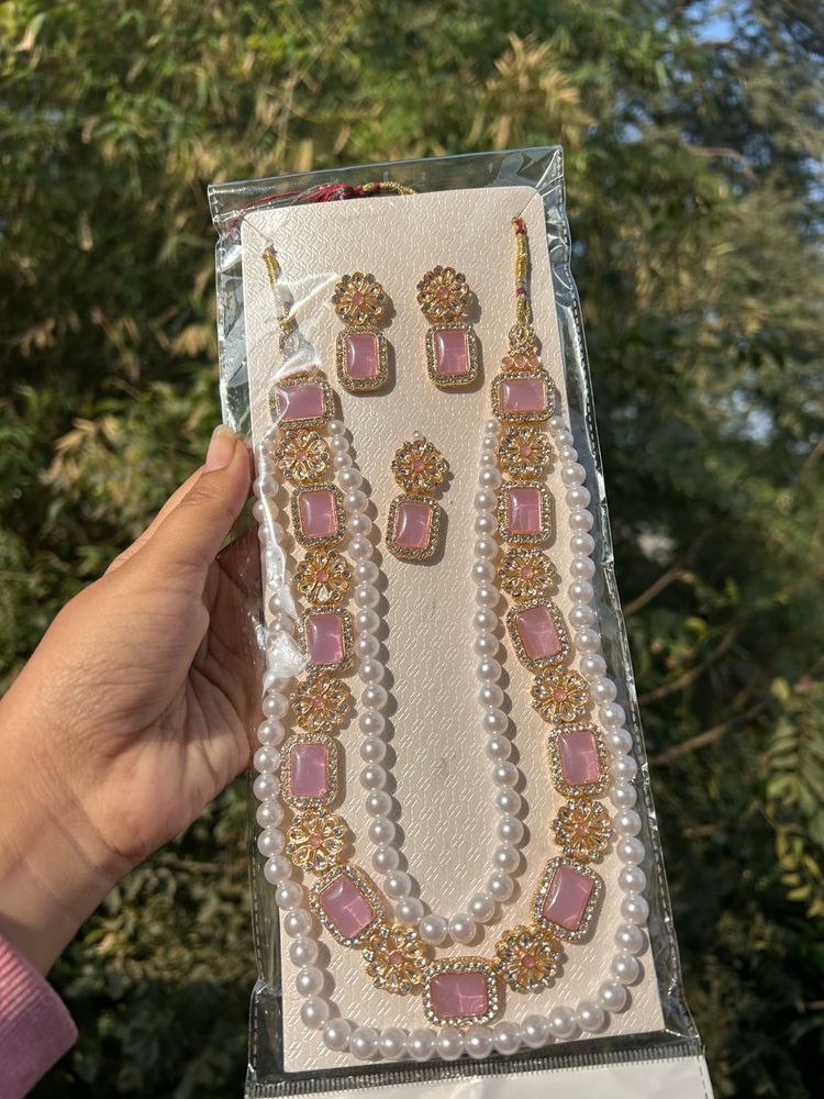 Elegant Pink Stone Jewelry Set
