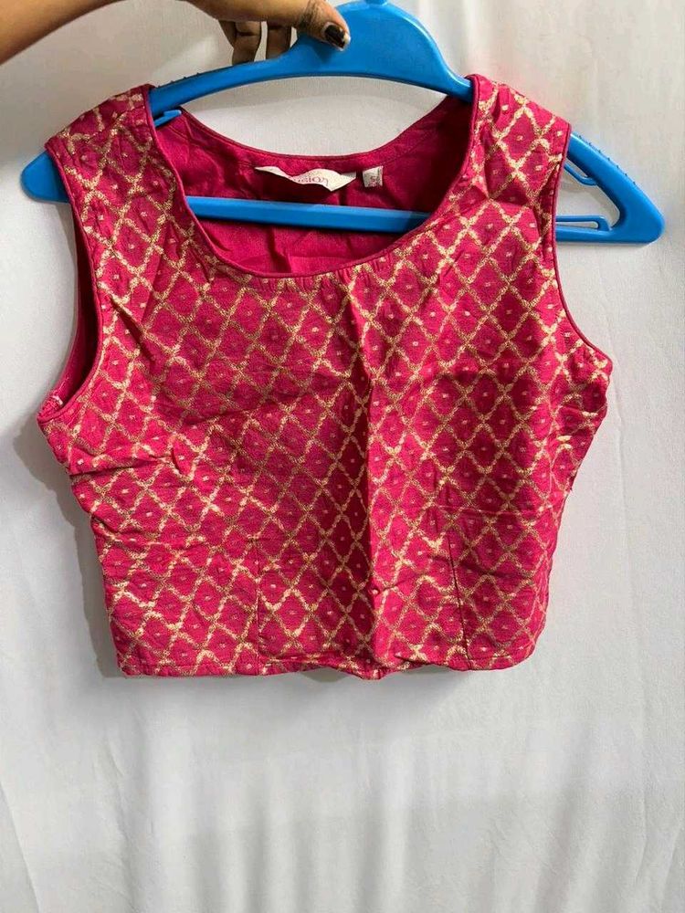 New trends brand Elegant skirt and top set